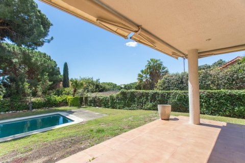 Сasa en venta en Sant Andreu de Llavaneres, Barcelona, España 5 dormitorios, No. 140886 - foto 12