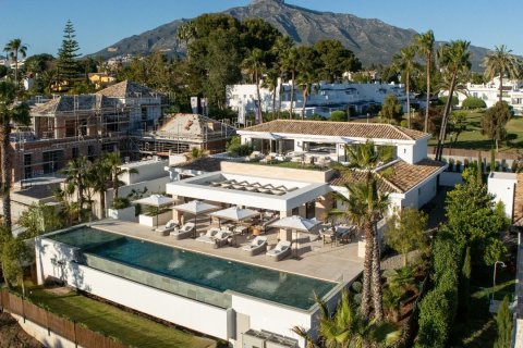Huvila myytävänä Marbella, Malaga, Espanja, 6 makuuhuonetta, 840 m2 No. 174582 - kuva 3