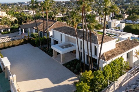 Villa for sale in Marbella, Malaga, Spain 6 bedrooms, 840 sq.m. No. 174582 - photo 4