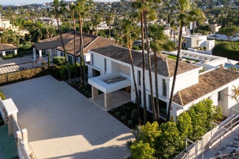 Huvila myytävänä Marbella, Malaga, Espanja, 6 makuuhuonetta, 840 m2 No. 174582 - kuva 4