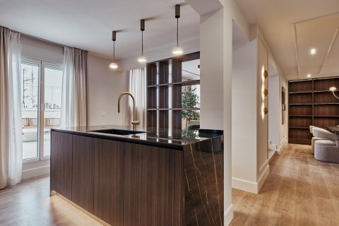 Dzīvoklis pārdošanā Madrid, Spānijā 3 istabas, 162 m2 Nr. 180159 - attēls 18