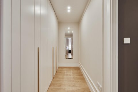 Dzīvoklis pārdošanā Madrid, Spānijā 3 istabas, 162 m2 Nr. 180159 - attēls 27