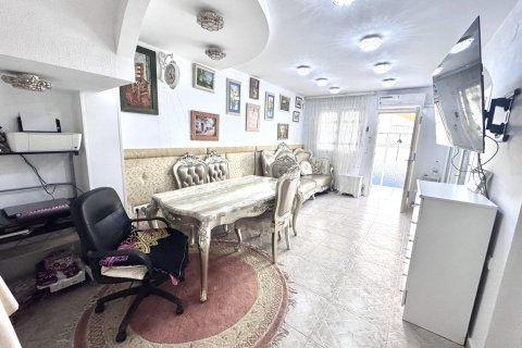 Villetta a schiera in vendita a Playa Flamenca II, Alicante, Spagna 5 camere da letto, 103 mq. N° 143644 - foto 11