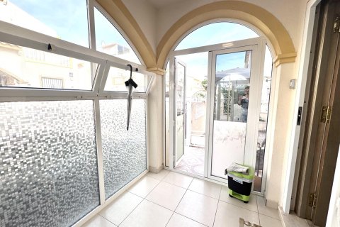 Villetta a schiera in vendita a Playa Flamenca II, Alicante, Spagna 5 camere da letto, 103 mq. N° 143644 - foto 7