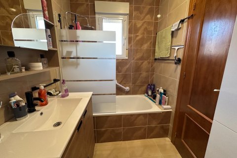 Radhus till salu i San Miguel de Salinas, Alicante, Spanien 4 sovrum, 167 kvm. Nr. 143645 - foto 8