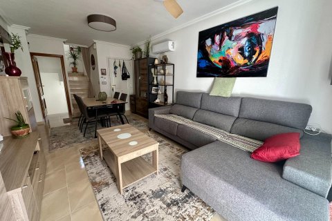 Radhus till salu i San Miguel de Salinas, Alicante, Spanien 4 sovrum, 167 kvm. Nr. 143645 - foto 26