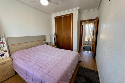 Radhus till salu i San Miguel de Salinas, Alicante, Spanien 4 sovrum, 167 kvm. Nr. 143645 - foto 10