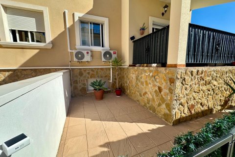 Radhus till salu i San Miguel de Salinas, Alicante, Spanien 4 sovrum, 167 kvm. Nr. 143645 - foto 30