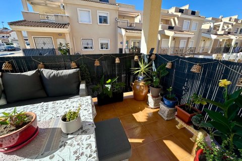 Radhus till salu i San Miguel de Salinas, Alicante, Spanien 4 sovrum, 167 kvm. Nr. 143645 - foto 25