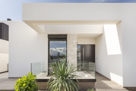 Villa en venta en Alicante, España 3 dormitorios, 190 m2 No. 182229 - foto 23