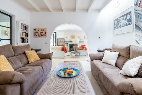 Huvila myytävänä Platja De Muro, Mallorca, Espanja, 3 makuuhuonetta, 300 m2 No. 144537 - kuva 4