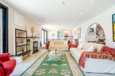 Huvila myytävänä Platja De Muro, Mallorca, Espanja, 3 makuuhuonetta, 300 m2 No. 144537 - kuva 2