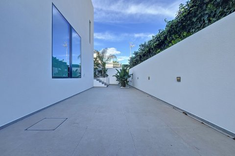 Villa pārdošanā L'Albir, Alicante, Spānijā 3 istabas, 339 m2 Nr. 187007 - attēls 26