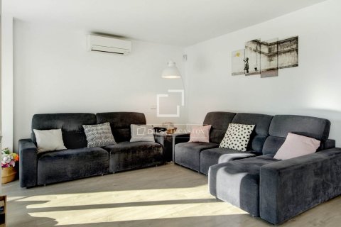 Huoneisto myytävänä Sant Just Desvern, Barcelona, Espanja, 2 makuuhuonetta, 116 m2 No. 164322 - kuva 6