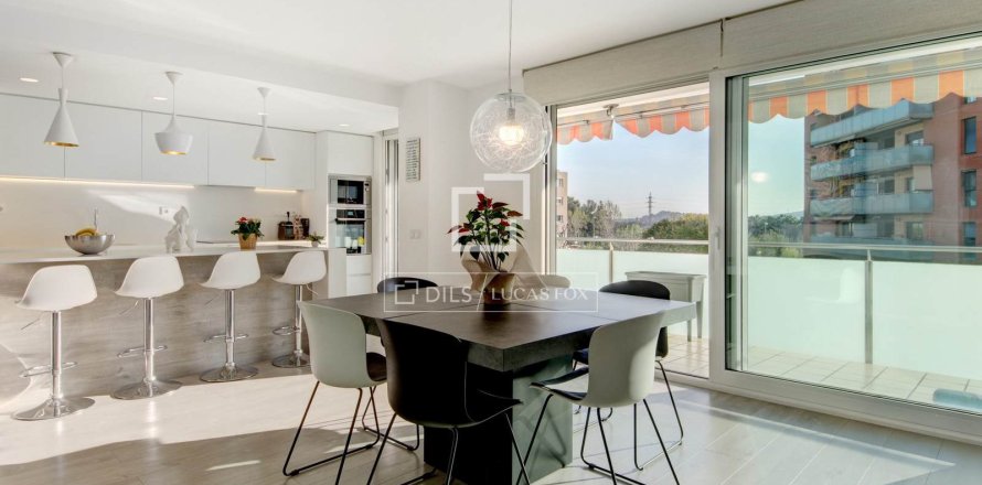 Huoneisto Sant Just Desvern, Barcelona, Espanja 2 makuuhuonetta, 116 m2 No. 164322