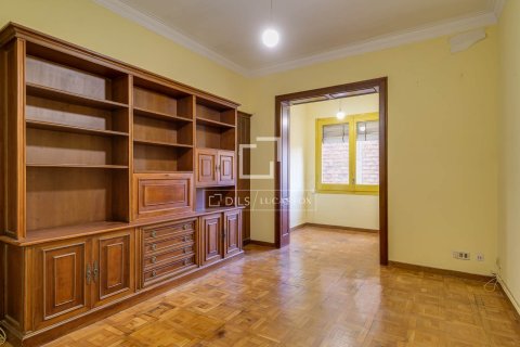 Apartamento en venta en Barcelona, España 5 dormitorios, 120 m2 No. 164320 - foto 21