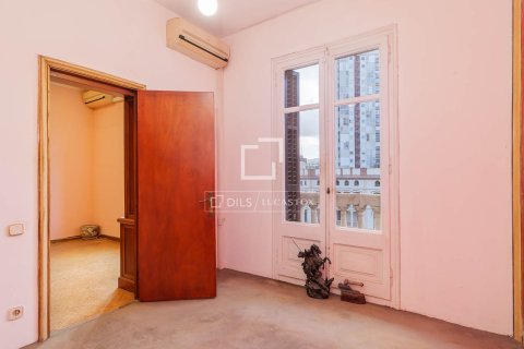 Apartamento en venta en Barcelona, España 5 dormitorios, 120 m2 No. 164320 - foto 3
