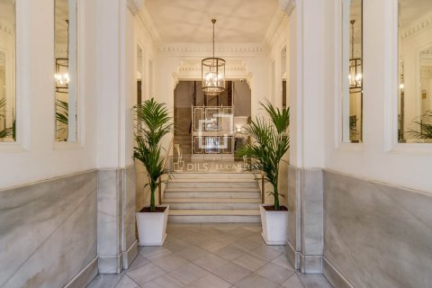 Apartamento en venta en Barcelona, España 5 dormitorios, 120 m2 No. 164320 - foto 28