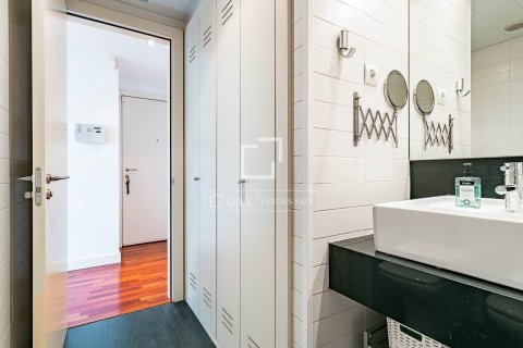 Huoneisto myytävänä Barcelona, Espanja, 1 makuuhuone, 55 m2 No. 164317 - kuva 21