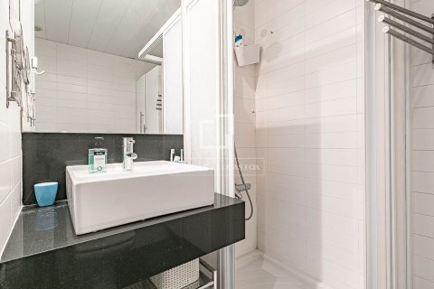 Huoneisto myytävänä Barcelona, Espanja, 1 makuuhuone, 55 m2 No. 164317 - kuva 24