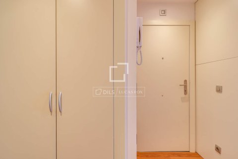 Apartment for sale in Barcelona, Spain 2 bedrooms, 72 sq.m. No. 164318 - photo 7