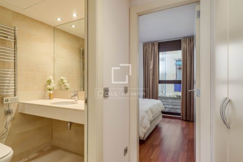 Apartment for sale in Barcelona, Spain 2 bedrooms, 72 sq.m. No. 164318 - photo 9