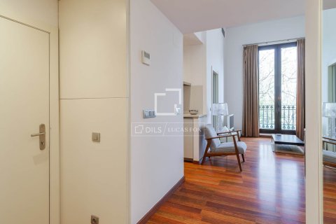 Apartment for sale in Barcelona, Spain 2 bedrooms, 72 sq.m. No. 164318 - photo 17