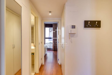 Apartment for sale in Barcelona, Spain 2 bedrooms, 72 sq.m. No. 164318 - photo 8