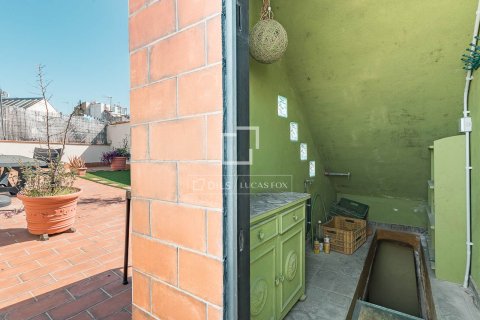 Penthouse for sale in Barcelona, Spain 2 bedrooms, 73 sq.m. No. 164319 - photo 11