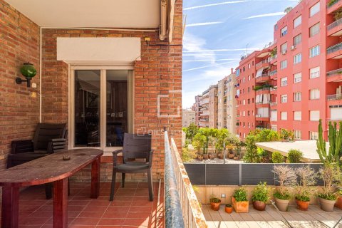 Huoneisto myytävänä Barcelona, Espanja, 6 makuuhuonetta, 252 m2 No. 164321 - kuva 14