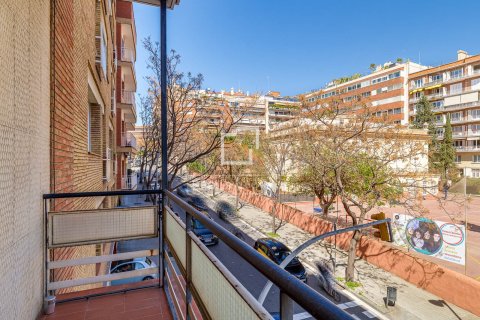 Huoneisto myytävänä Barcelona, Espanja, 6 makuuhuonetta, 252 m2 No. 164321 - kuva 26