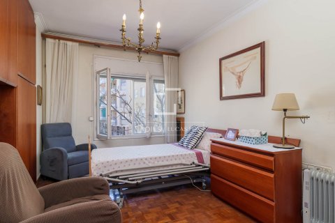 Huoneisto myytävänä Barcelona, Espanja, 6 makuuhuonetta, 252 m2 No. 164321 - kuva 24