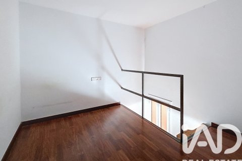 Huoneisto myytävänä Barcelona, Espanja, 2 makuuhuonetta, 78 m2 No. 173123 - kuva 16