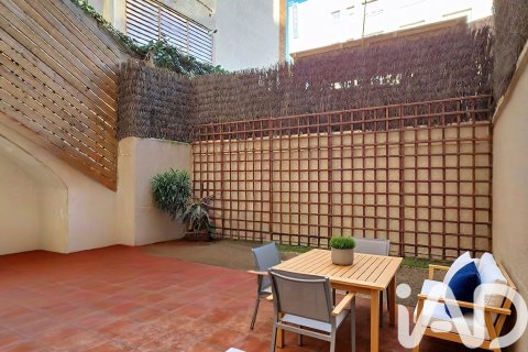 Huoneisto myytävänä Barcelona, Espanja, 2 makuuhuonetta, 78 m2 No. 173123 - kuva 2