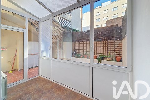 Huoneisto myytävänä Barcelona, Espanja, 2 makuuhuonetta, 78 m2 No. 173123 - kuva 4