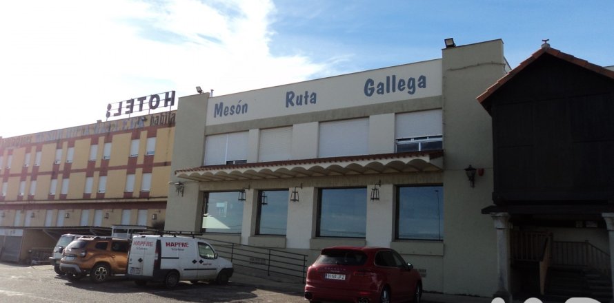 Hotelli Riego De La Vega, Leon, Espanja 34 makuuhuonetta, 3774 m2 No. 173121