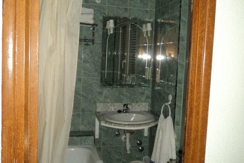 Hotelli myytävänä Riego De La Vega, Leon, Espanja, 34 makuuhuonetta, 3774 m2 No. 173121 - kuva 20