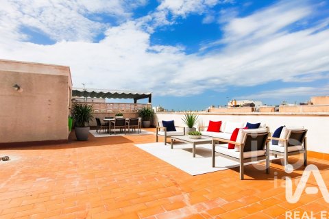Duplex à Cubelles, Barcelona, Espagne 3 chambres, 180.9 m2 No. 173124