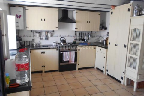 House for sale in Velez-Rubio, Almeria, Spain 3 bedrooms, 120 sq.m. No. 184131 - photo 3