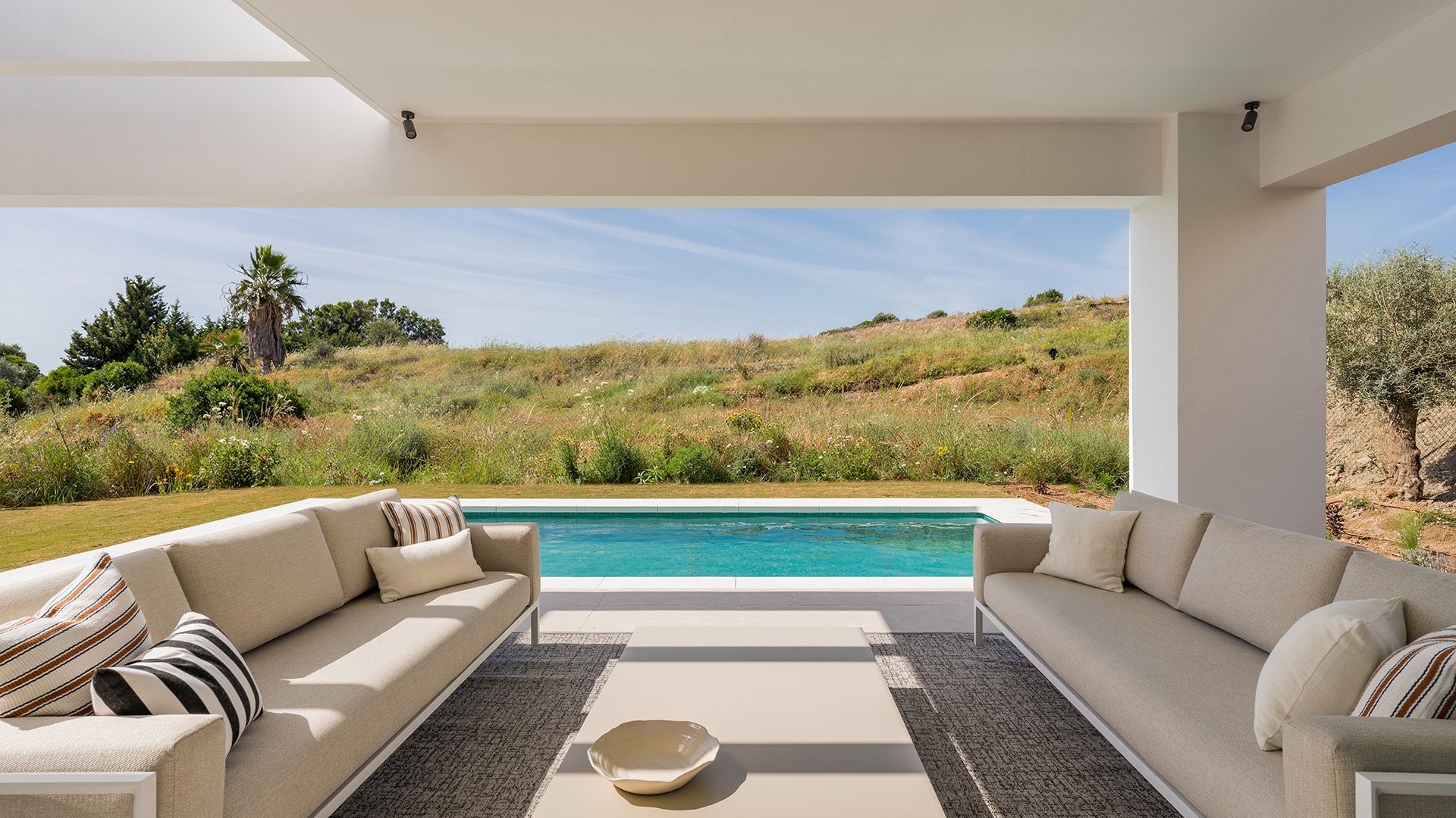 Villa i Estepona, Malaga, Spanien 3 sovrum, 226 kvm. Nr. 135456