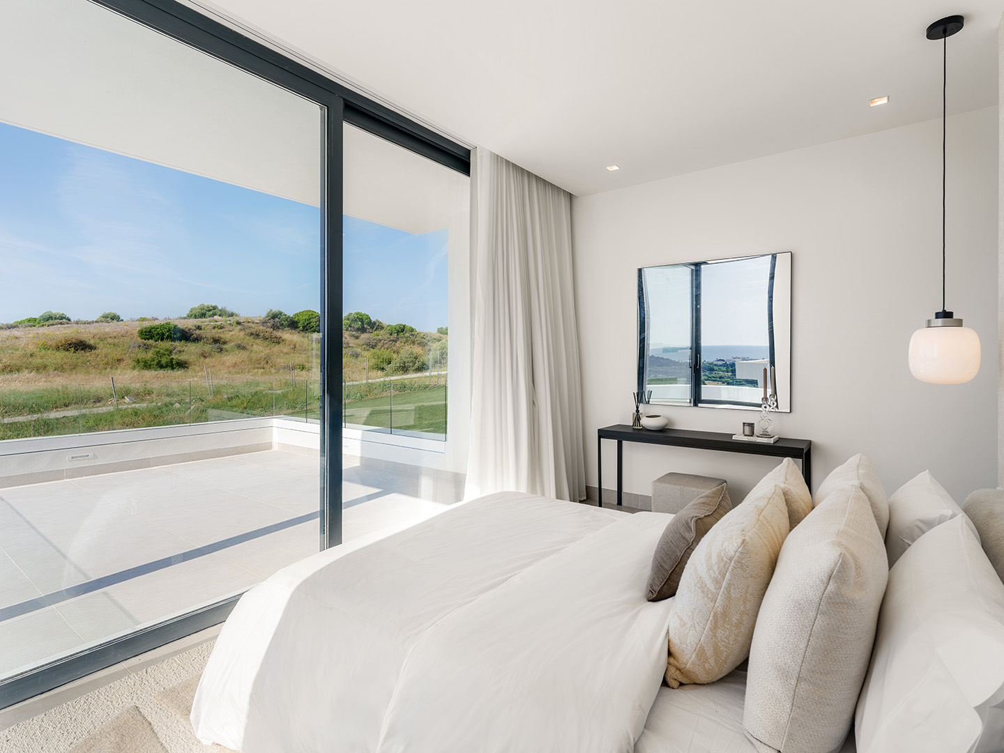 Villa i Estepona, Malaga, Spanien 3 sovrum, 226 kvm. Nr. 135456