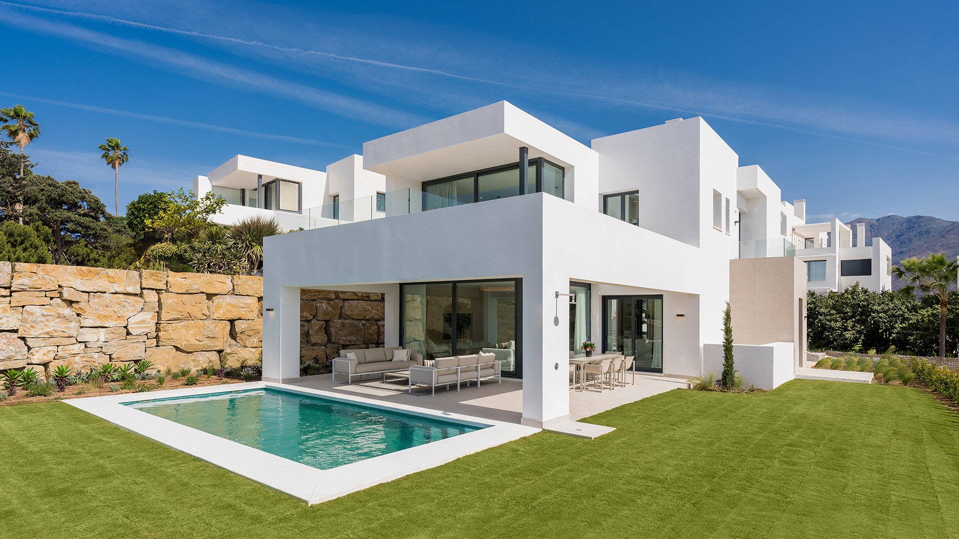 Villa i Estepona, Malaga, Spanien 3 sovrum, 226 kvm. Nr. 135456