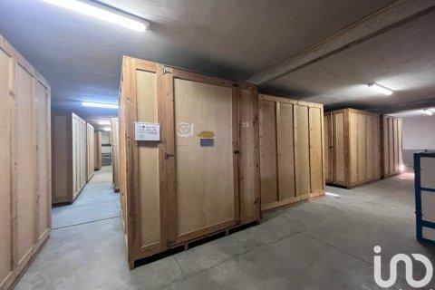 Liikekiinteistö vuokrattavana Navatejera, Leon, Espanja , 1635 m2 No. 154329 - kuva 17