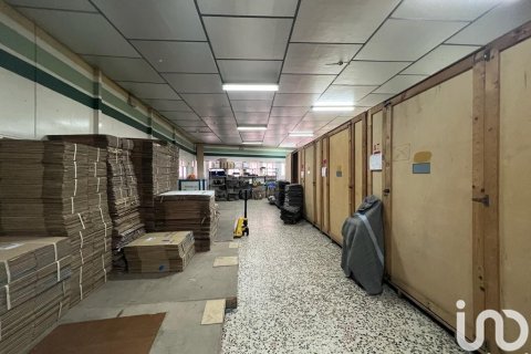 Liikekiinteistö vuokrattavana Navatejera, Leon, Espanja , 1635 m2 No. 154329 - kuva 2