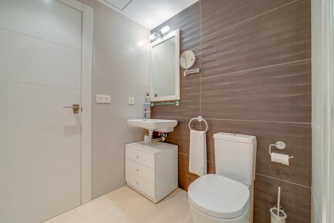 Lägenhet till salu Villajoyosa, Alicante, Spanien 2 sovrum, 144 kvm. Nr. 116749 - foto 17