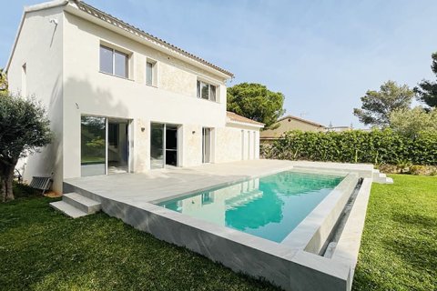 Villa à vendre à El Toro, Mallorca, Espagne, 4 chambres, 263 m2 No. 143965 - photo 1