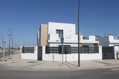 Продажа виллы в Торре-Пачеко, Мурсия, Испания 3 спальни, 76м2 №119653 - фото 2