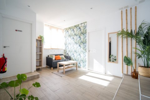 Hotel w Paterna, Valencia, Hiszpania 10 sypialni, 320 mkw. nr 159540 – zdjęcie 6