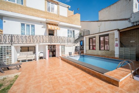 Hotel w Paterna, Valencia, Hiszpania 10 sypialni, 320 mkw. nr 159540 – zdjęcie 3