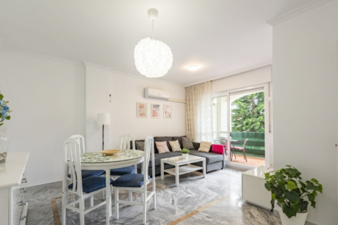 Huoneisto myytävänä Cortes (San Pedro De Alcantara), Malaga, Espanja, 2 makuuhuonetta, 95 m2 No. 119616 - kuva 1